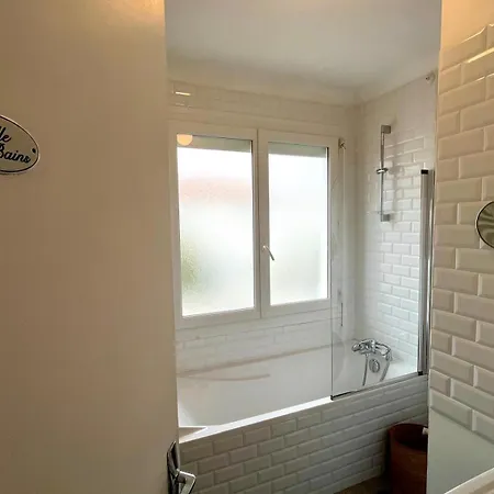 Maison Spacieuse Au Calme Avec Jardin - 3 Confortables