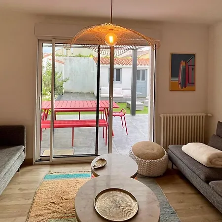 Maison Spacieuse Au Calme Avec Jardin - 3 Confortables *